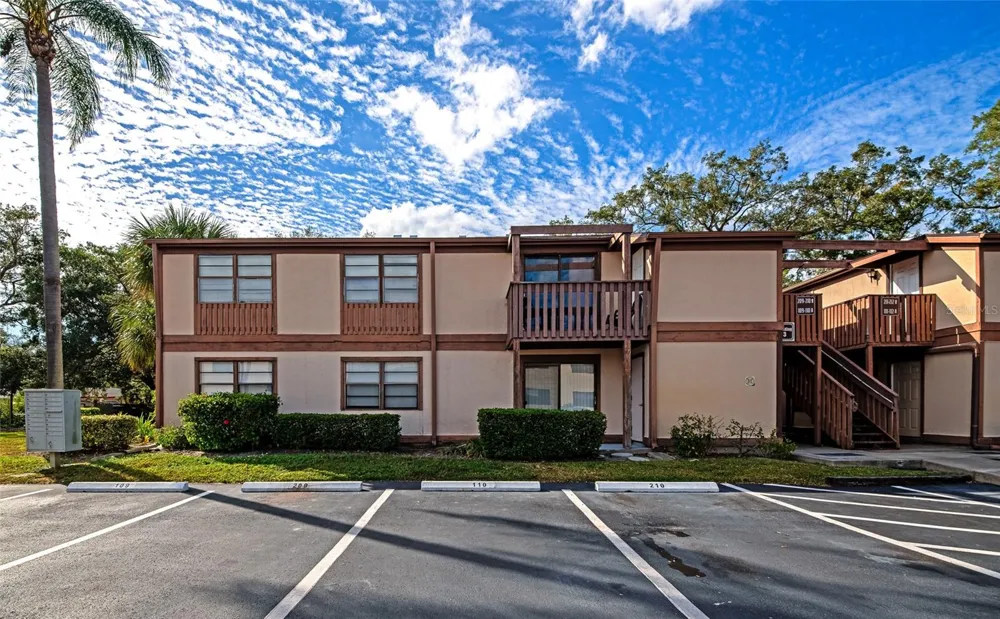 5026 WATER OAK DRIVE #109 Bradenton, FL 34207