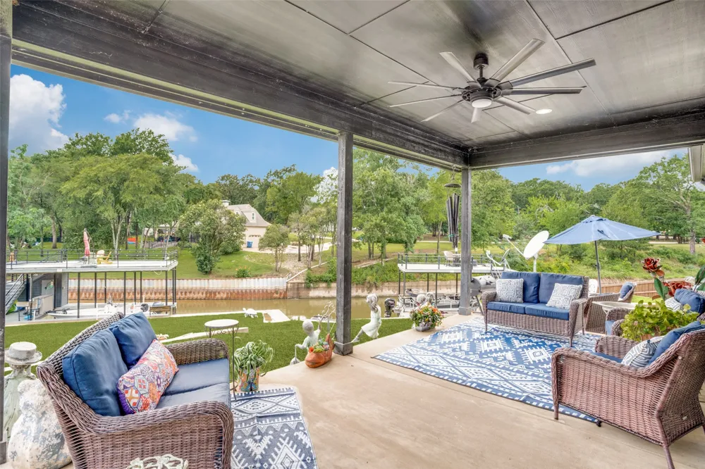 109 Autumn Wood Trail Gun Barrel City, TX 75156