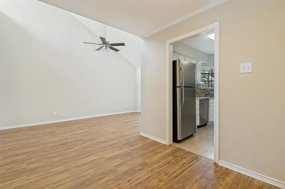 16301 Ledgemont Lane #277 Addison, TX 75001