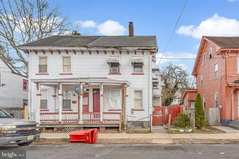 141 BANK STREET