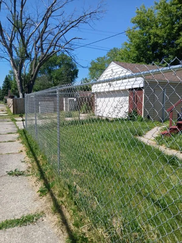 19012 Kingsville Street Detroit, MI 48236