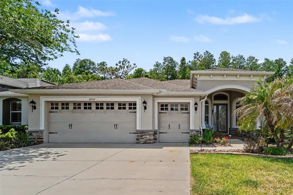 10202 HYANNISPORT LOOP San Antonio, FL 33576