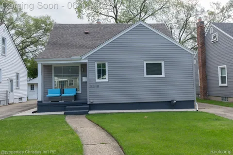 3318 Prairie Avenue