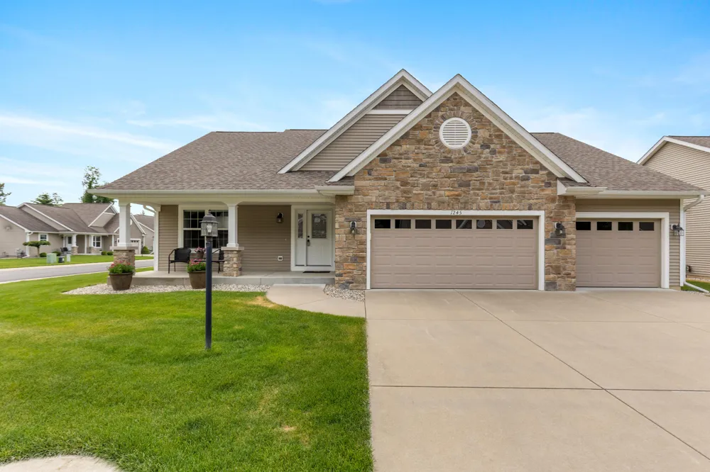 1245 Gulf Breeze Court #42 Portage City, MI 49002