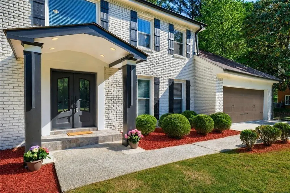 2368 Fenhurst Place Dunwoody, GA 30338