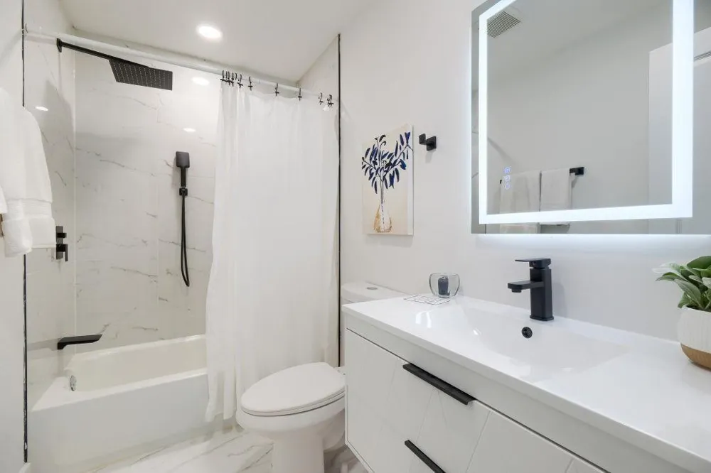 2368 Fenhurst Place Dunwoody, GA 30338