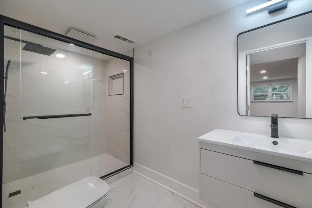 2368 Fenhurst Place Dunwoody, GA 30338