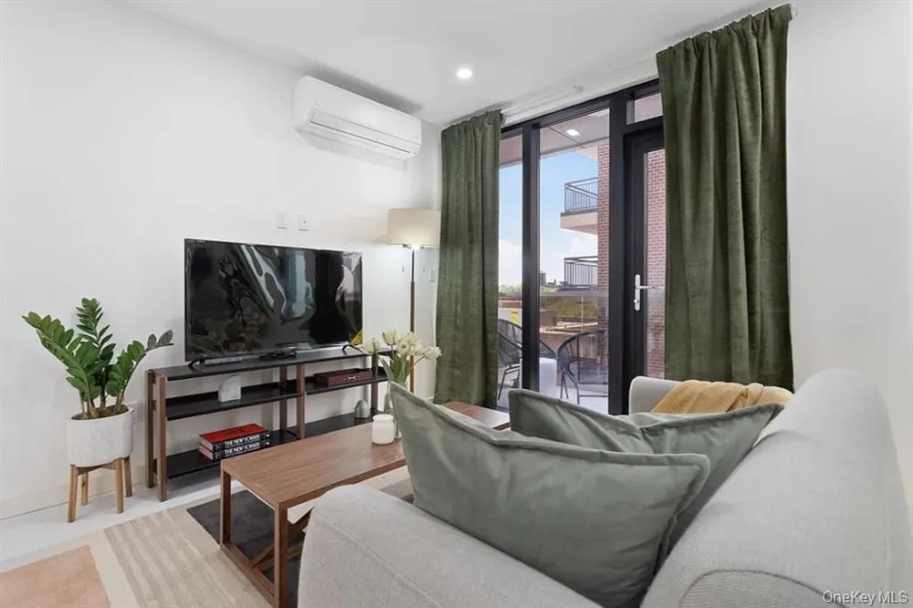 124-28 Queens Boulevard #9B Kew Gardens, NY 11415