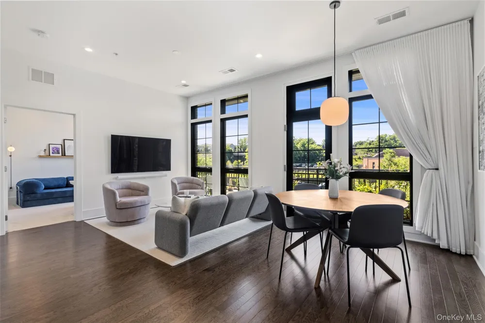 100 Legend Drive #206 Sleepy Hollow, NY 10591