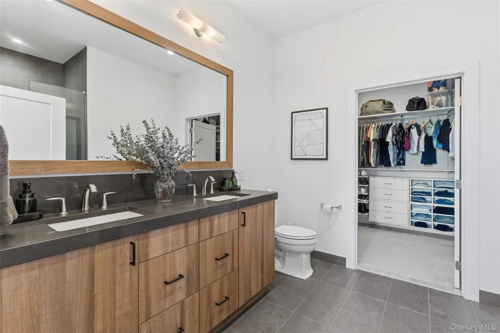 100 Legend Drive #206 Sleepy Hollow, NY 10591