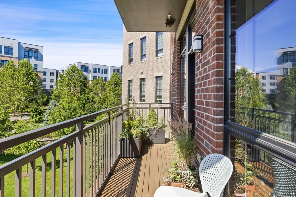 100 Legend Drive #206 Sleepy Hollow, NY 10591