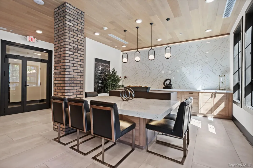100 Legend Drive #206 Sleepy Hollow, NY 10591
