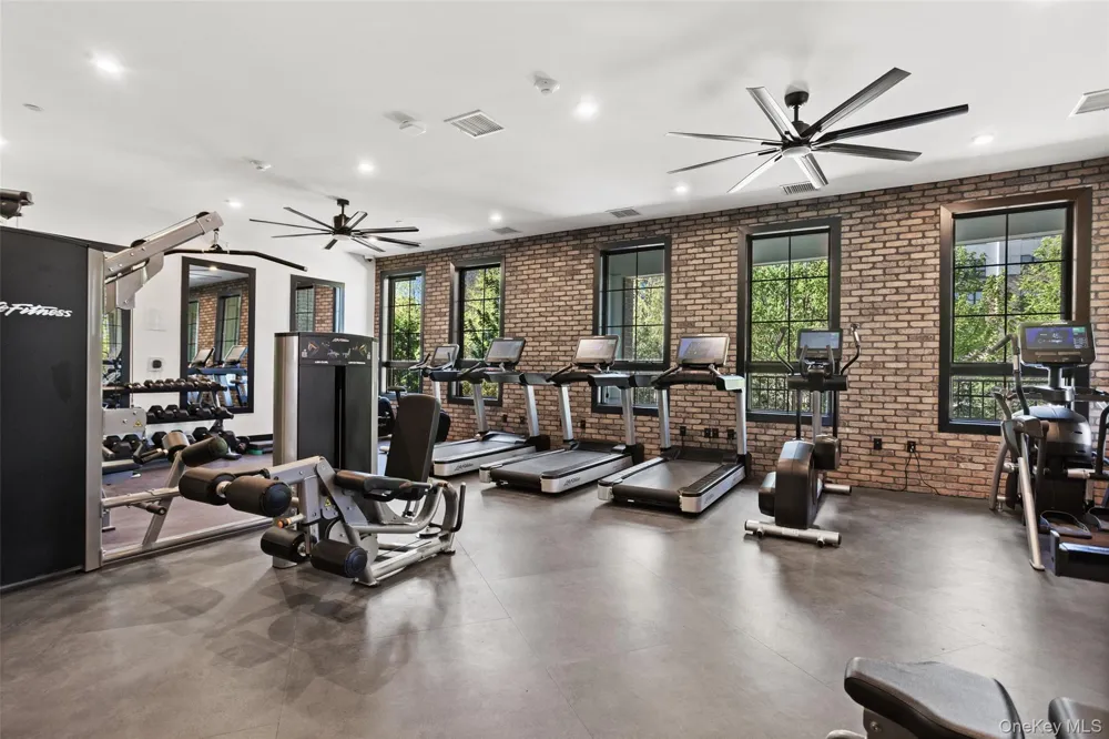 100 Legend Drive #206 Sleepy Hollow, NY 10591