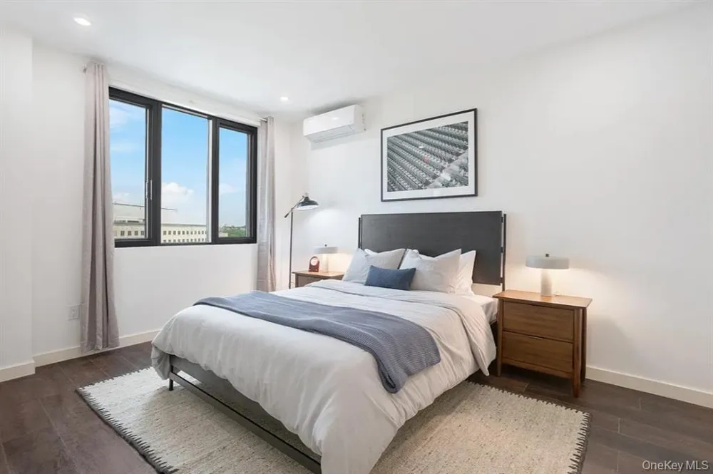 124-28 Queens Boulevard #8A Kew Gardens, NY 11415