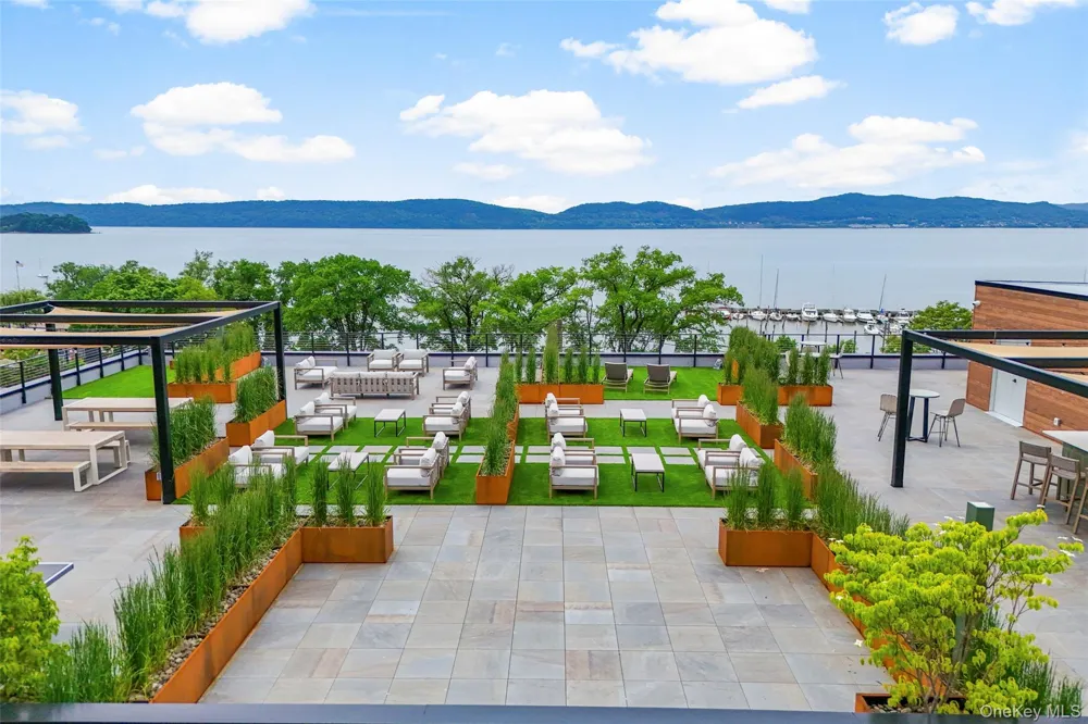 25 S Riverside Avenue #108 Croton-on-Hudson, NY 10520