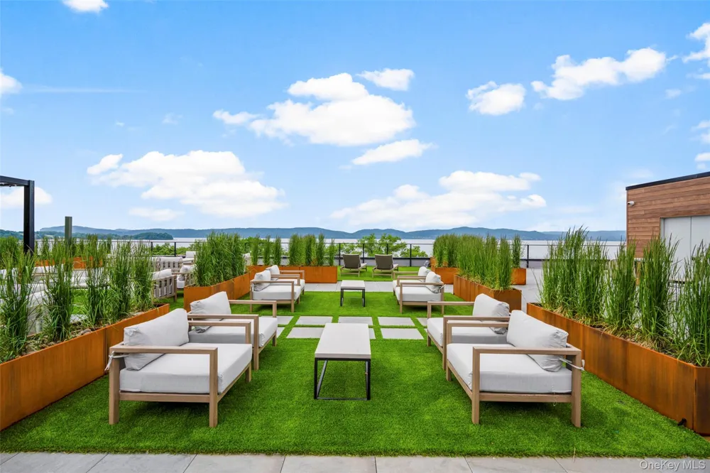 25 S Riverside Avenue #108 Croton-on-Hudson, NY 10520