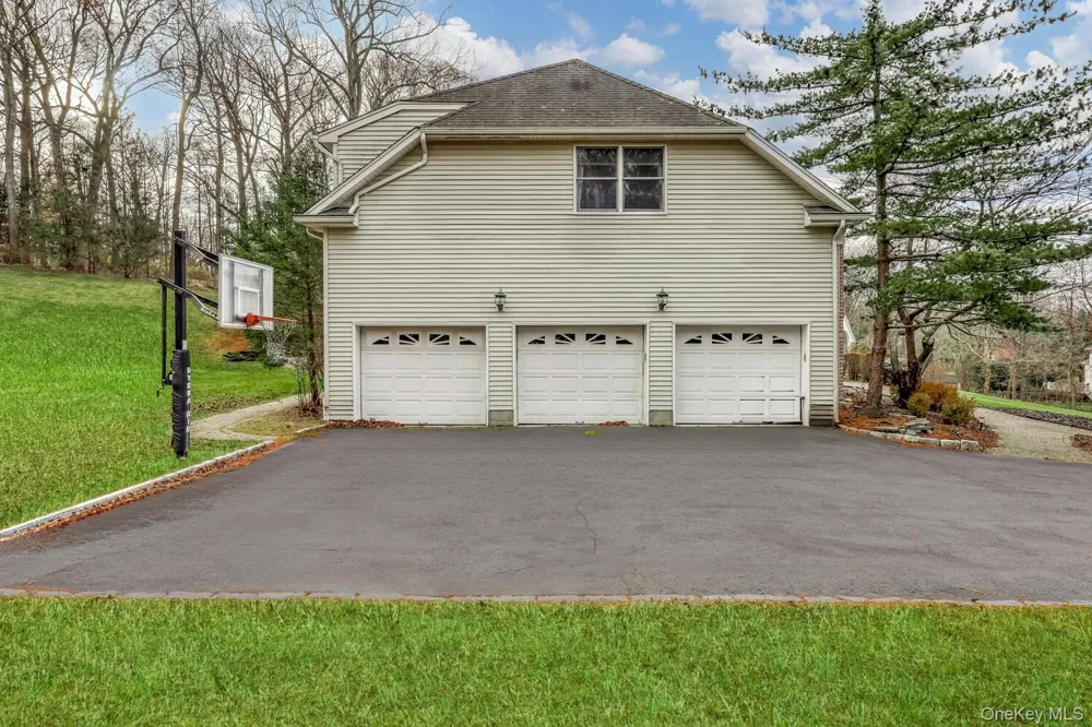 22 Golden Road Suffern, NY 10901