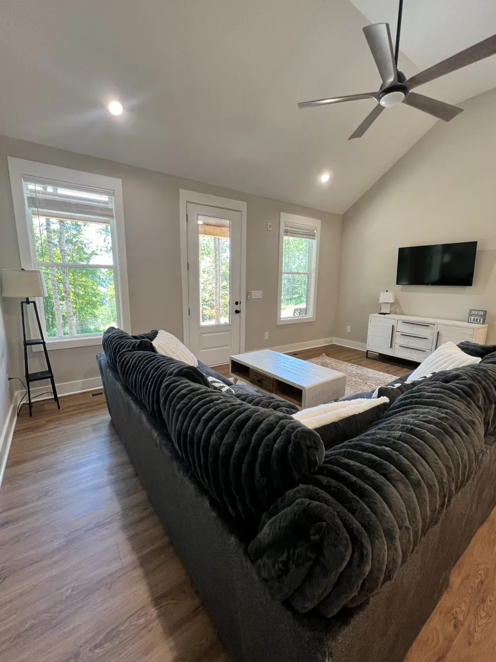 144 Hasty Dr Lynchburg, TN 37352