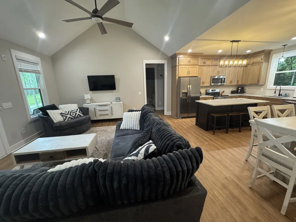144 Hasty Dr Lynchburg, TN 37352