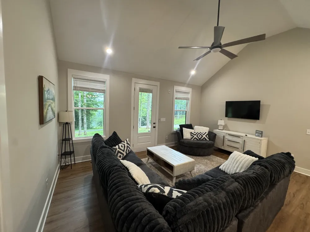 144 Hasty Dr Lynchburg, TN 37352