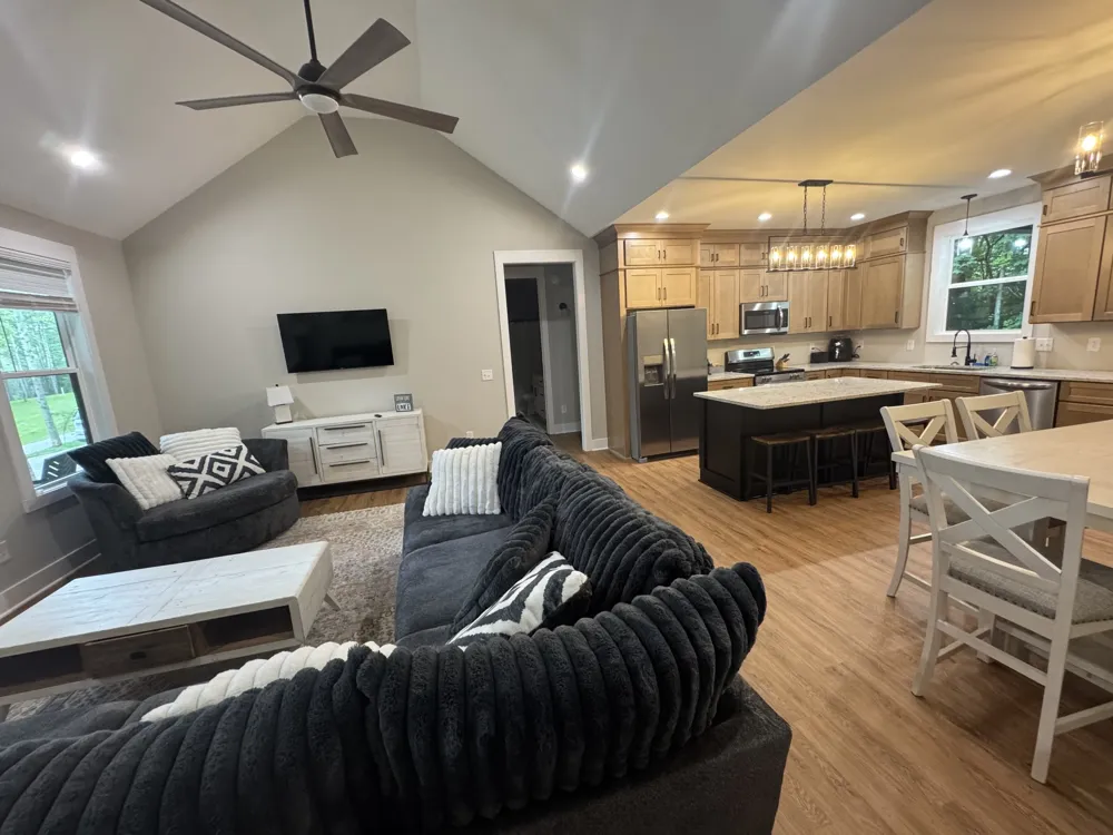 144 Hasty Dr Lynchburg, TN 37352