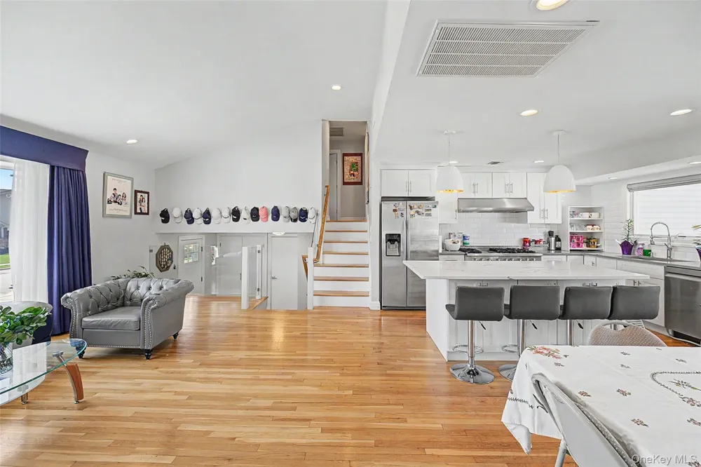 47 Favorite Lane Jericho, NY 11753