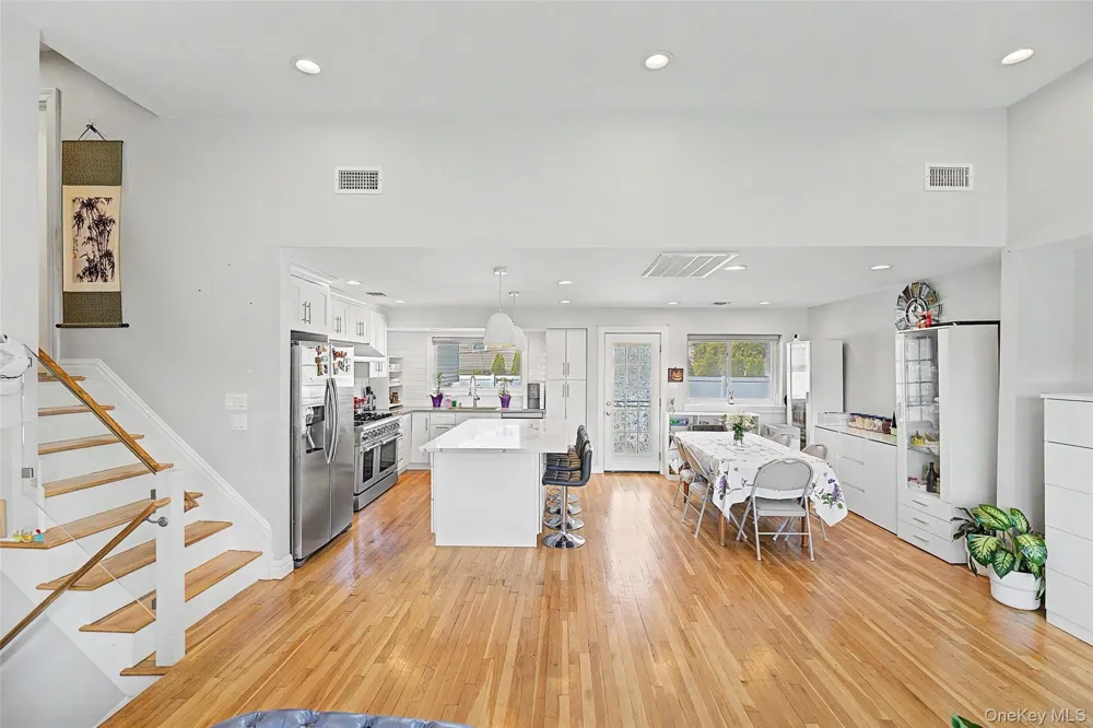47 Favorite Lane Jericho, NY 11753