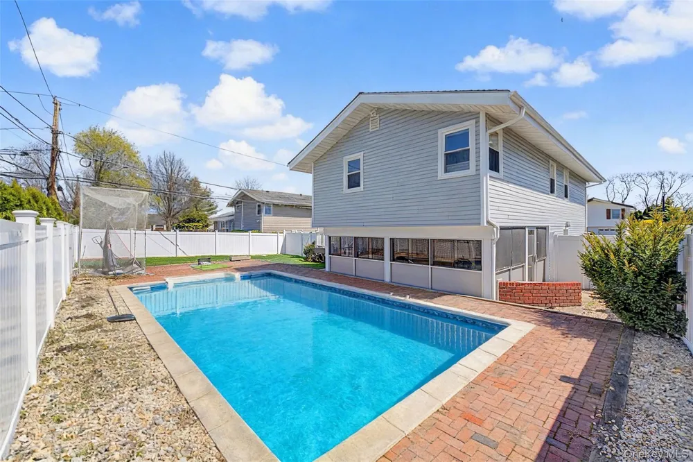 47 Favorite Lane Jericho, NY 11753