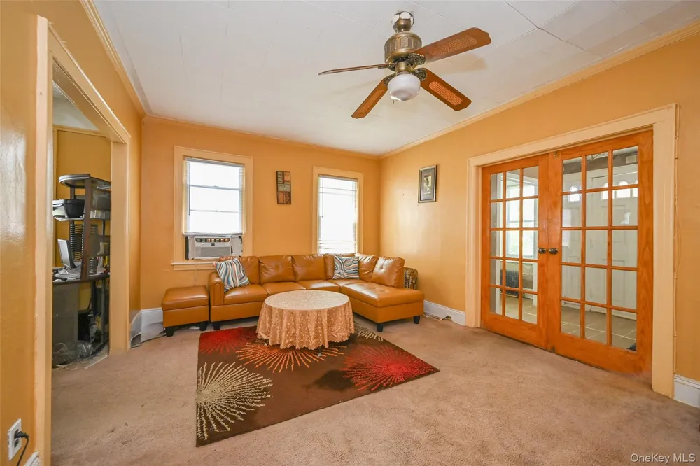 18806 Mangin Avenue Saint Albans, NY 11412