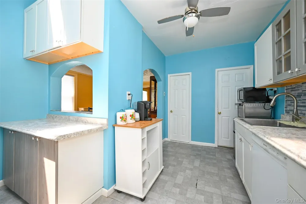 18806 Mangin Avenue Saint Albans, NY 11412