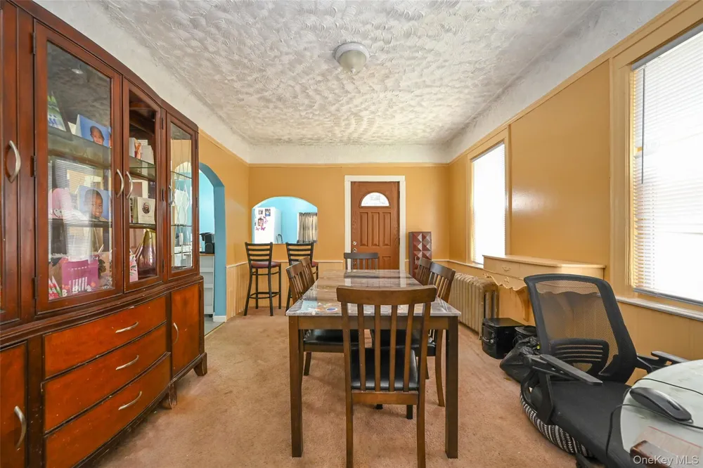 18806 Mangin Avenue Saint Albans, NY 11412