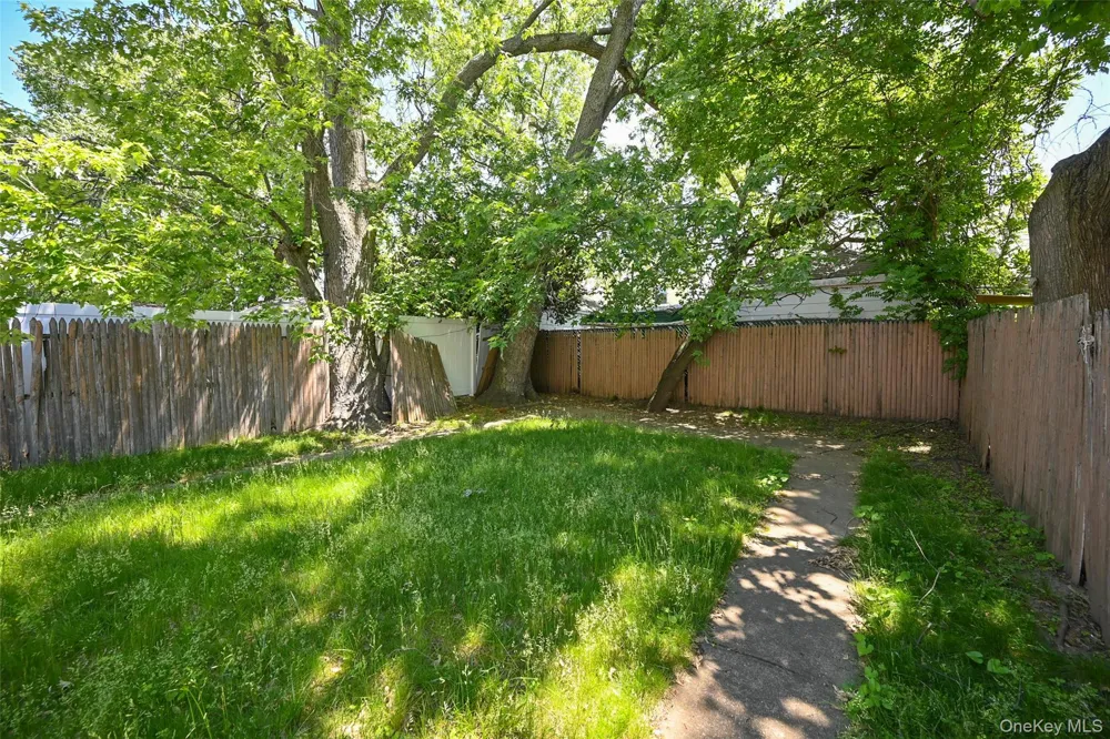 18806 Mangin Avenue Saint Albans, NY 11412