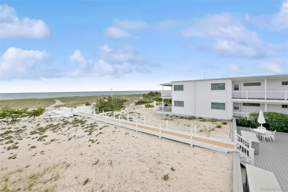 281 Dune Road #17B Westhampton Beach, NY 11978
