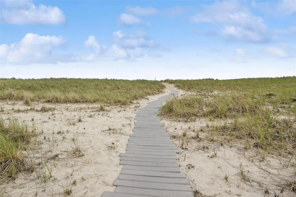 281 Dune Road #17B Westhampton Beach, NY 11978