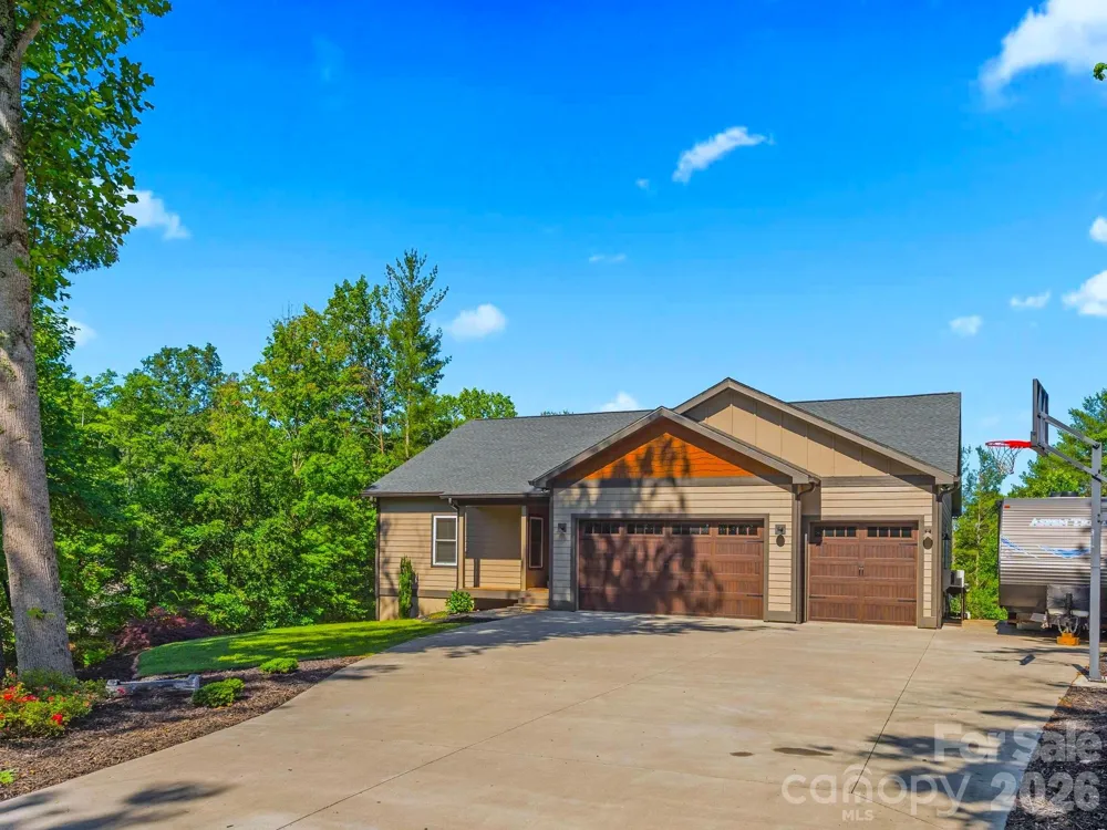 156 Dogwood Drive Weaverville, NC 28787