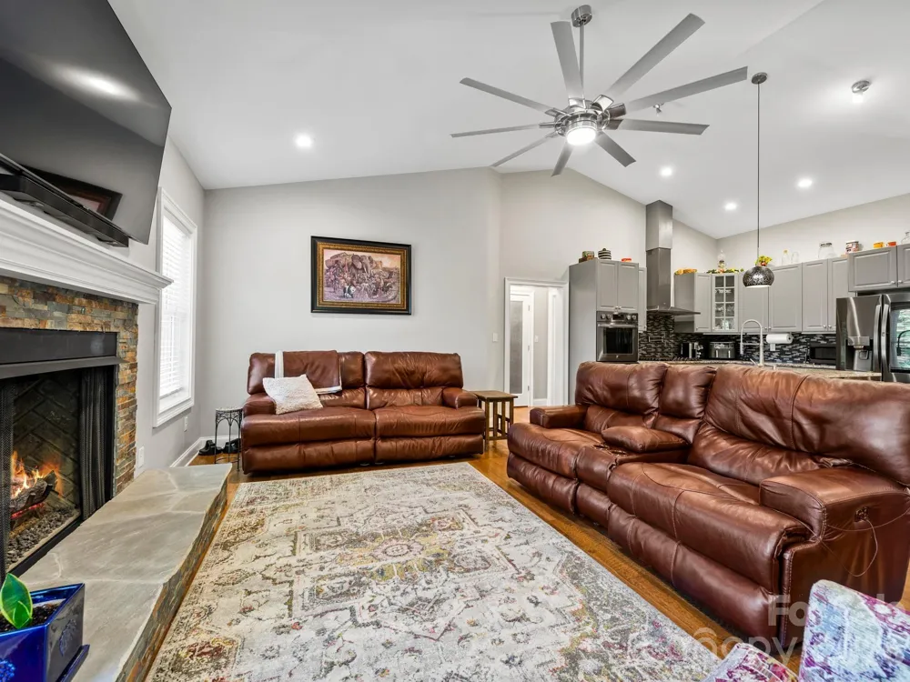 156 Dogwood Drive Weaverville, NC 28787