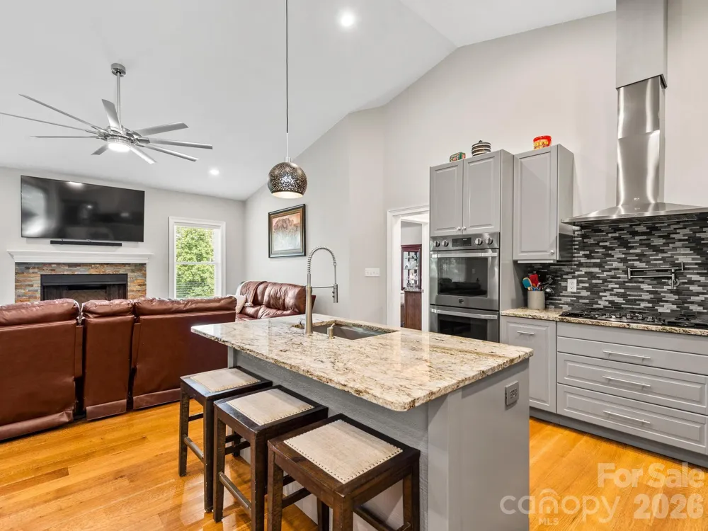 156 Dogwood Drive Weaverville, NC 28787