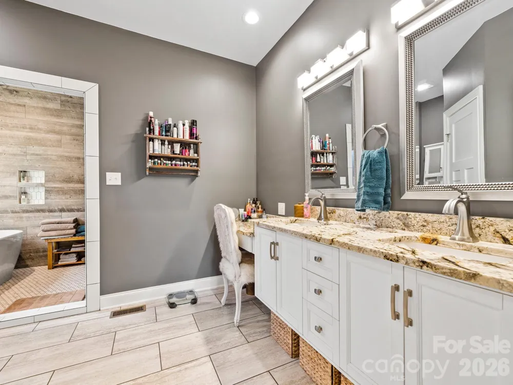 156 Dogwood Drive Weaverville, NC 28787