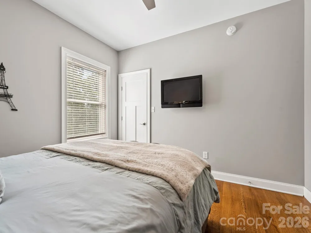 156 Dogwood Drive Weaverville, NC 28787