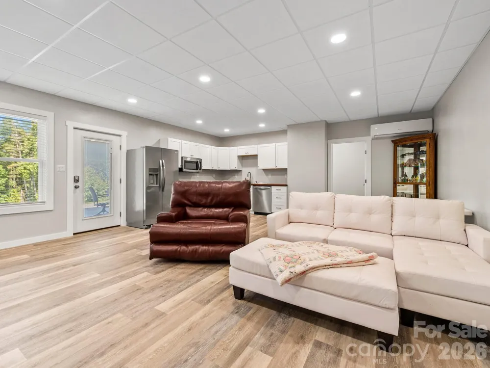 156 Dogwood Drive Weaverville, NC 28787