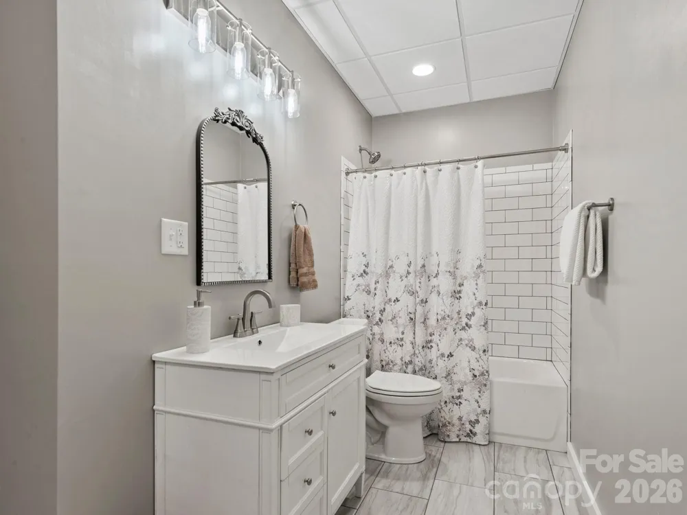 156 Dogwood Drive Weaverville, NC 28787