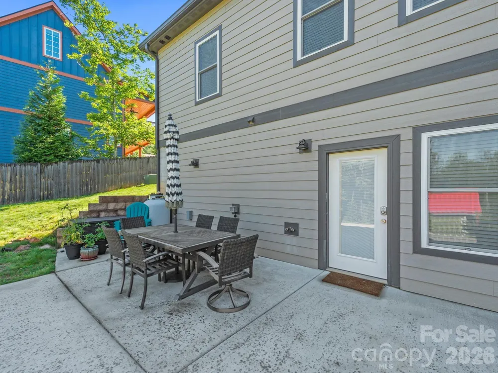 156 Dogwood Drive Weaverville, NC 28787