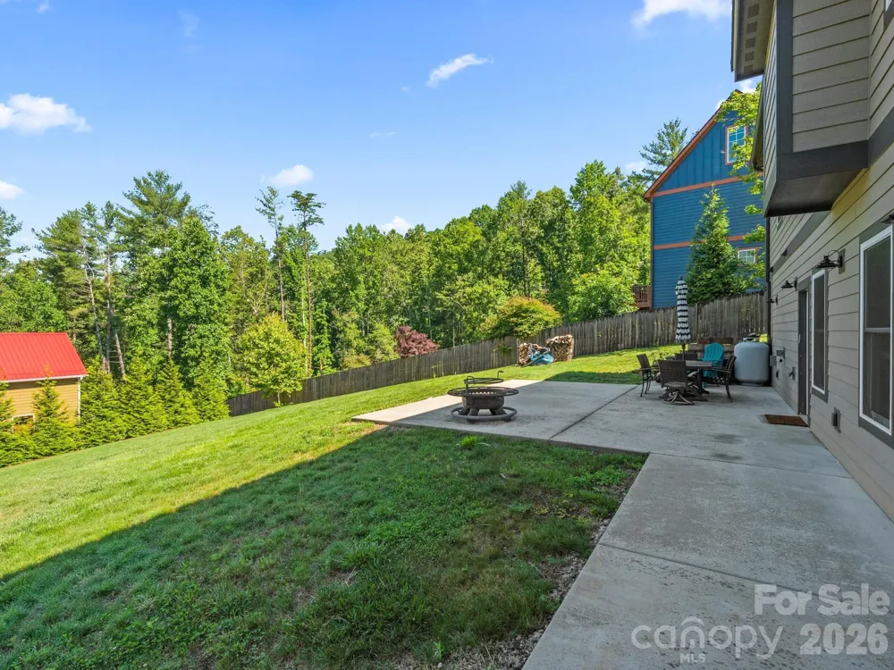 156 Dogwood Drive Weaverville, NC 28787