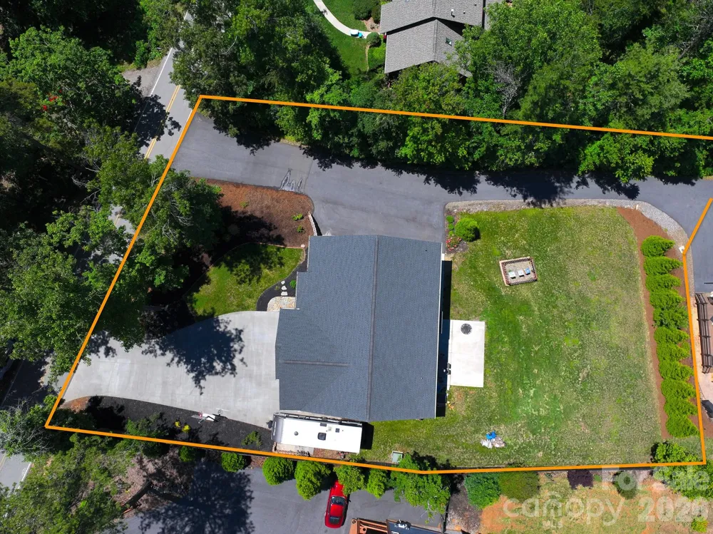 156 Dogwood Drive Weaverville, NC 28787