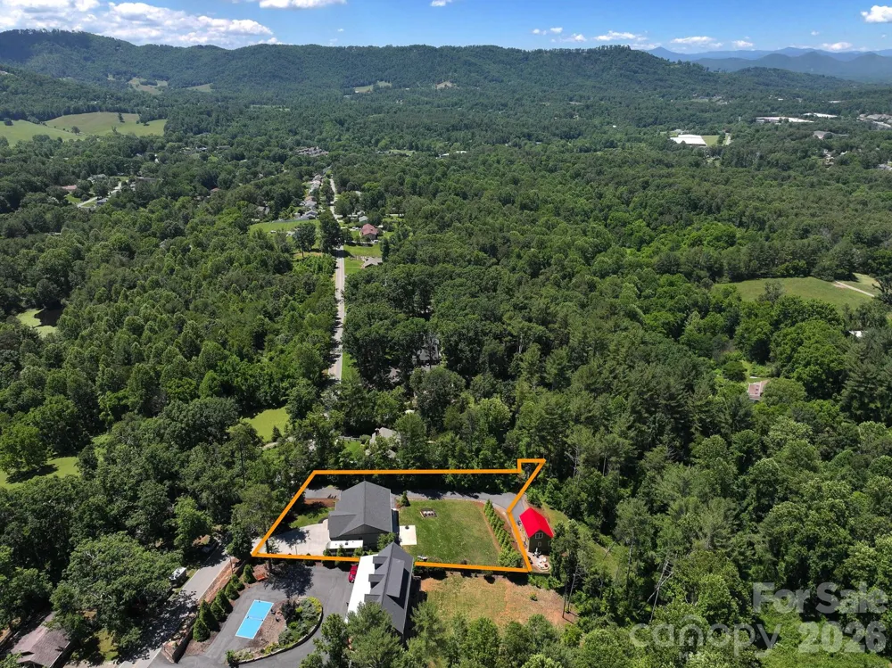 156 Dogwood Drive Weaverville, NC 28787