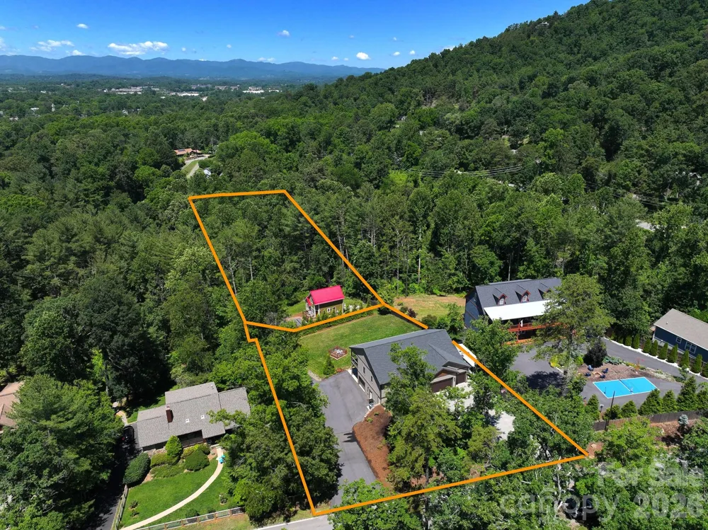 156 Dogwood Drive Weaverville, NC 28787