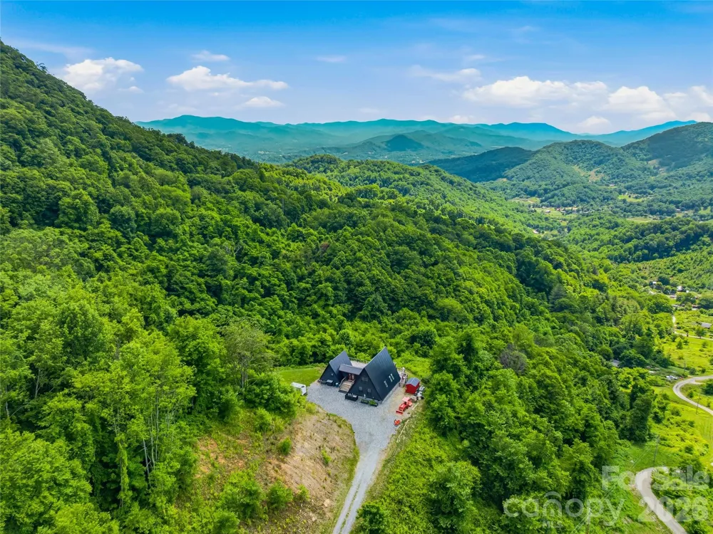 1877 Wilson Cove Road Canton, NC 28716
