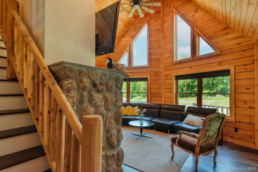 76 Woodlands Trail Clinton Corners, NY 12514