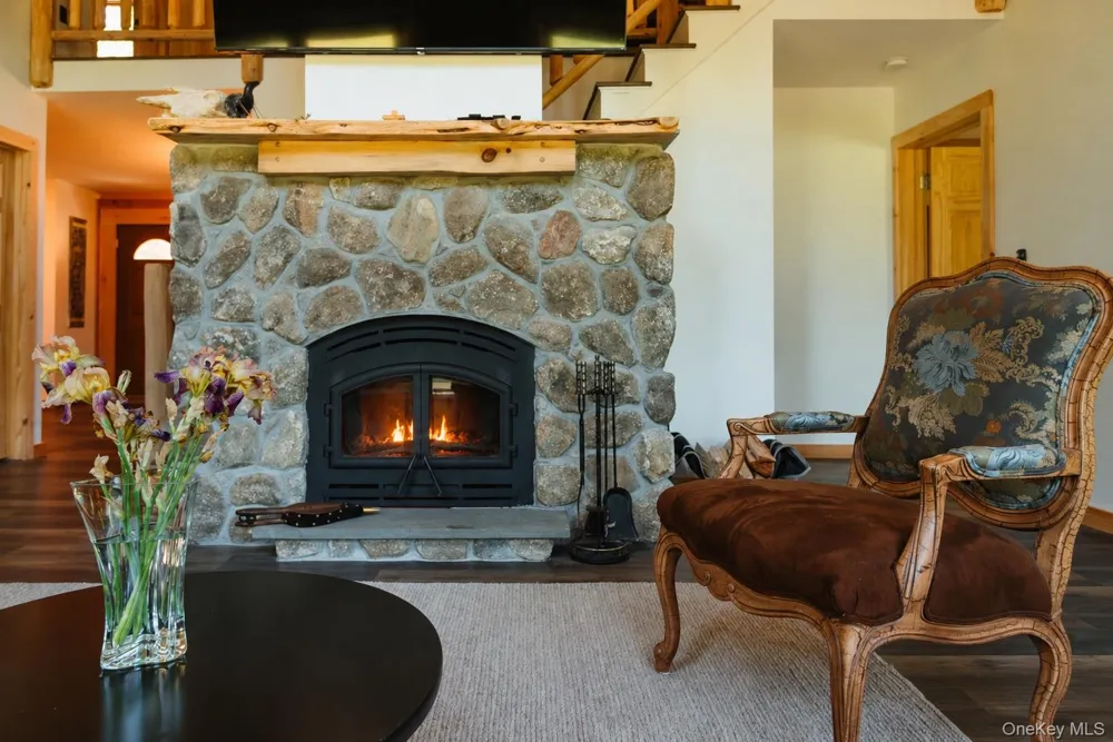 76 Woodlands Trail Clinton Corners, NY 12514