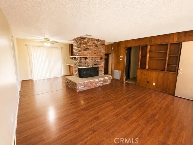 19140 US Highway 18 Apple Valley, CA 92307
